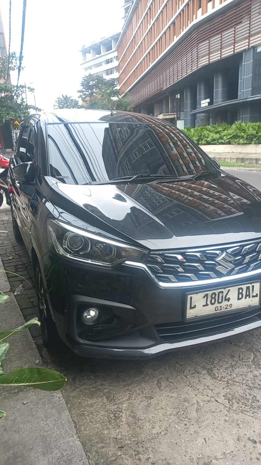 Sewa mobil Ertiga di Surabaya dengan driver dari Rachel Rehanna Rent Car